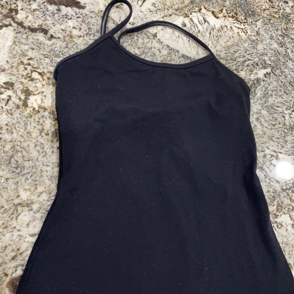 Blk y tank